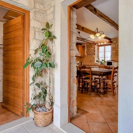 בית נופש Ariana Novigrad Istria