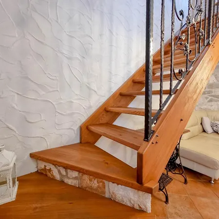 Semesterbostad Ariana